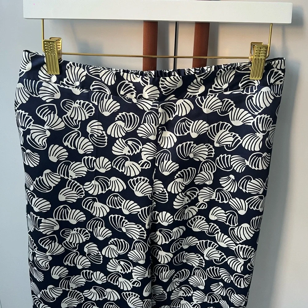 Sea shell pattern satin pants - Picture 2 of 3